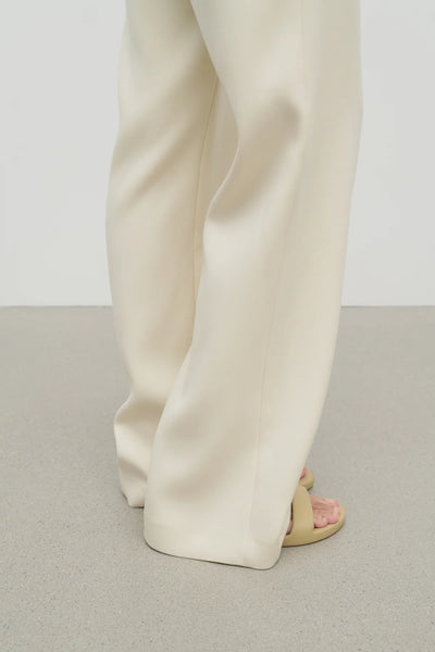 Levante Jumpsuit in Wool - Ivory