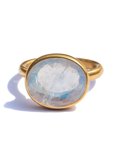 22K Yellow Gold Rainbow Moonstone Princess Ring