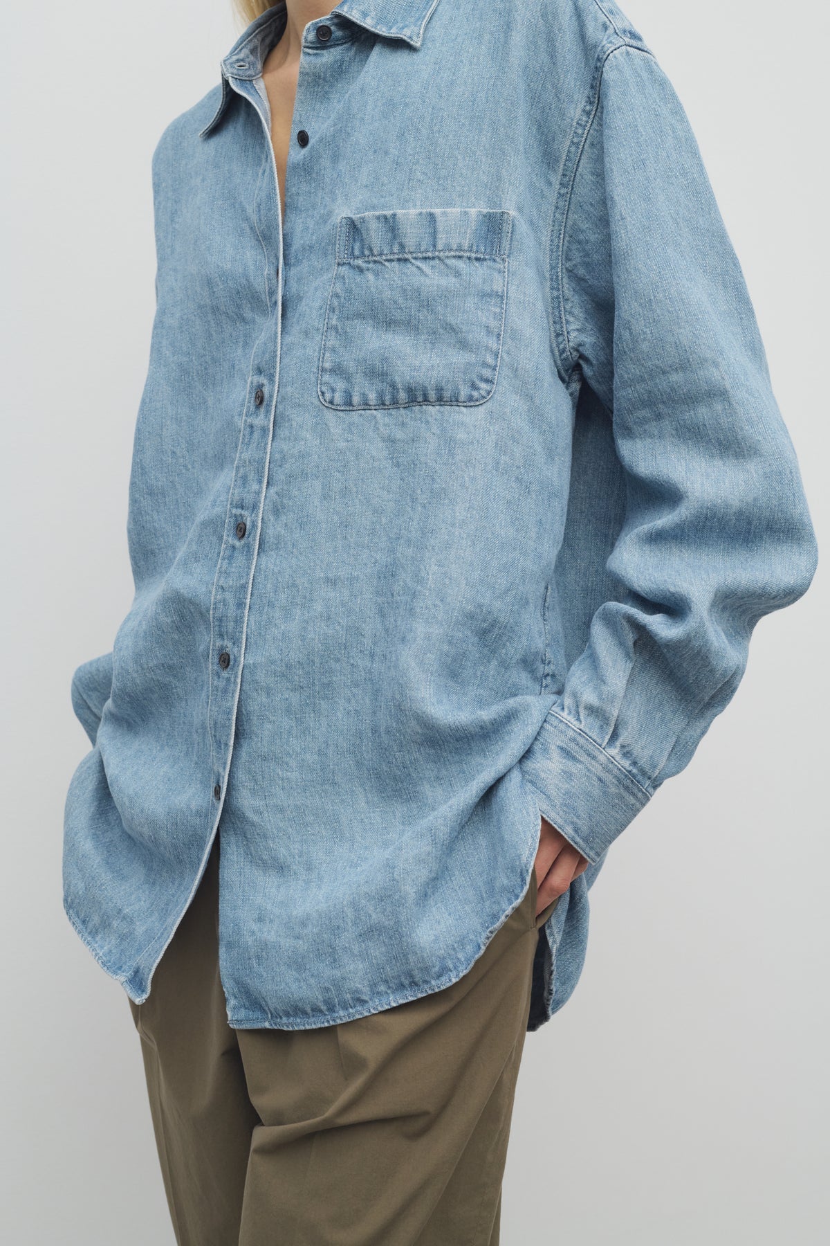 Nesson Shirt in Linen - Bleached