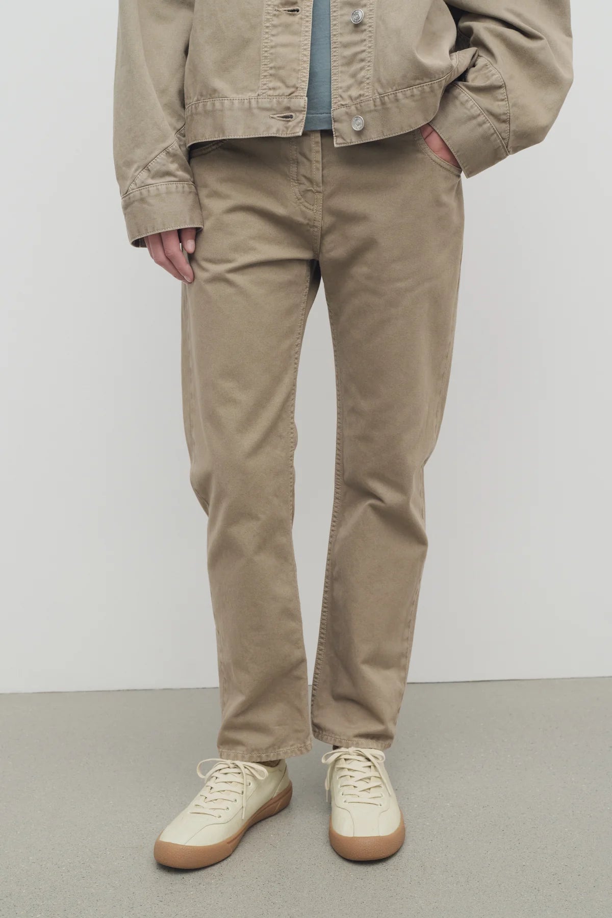 Riaco Jean in Cotton - Taupe