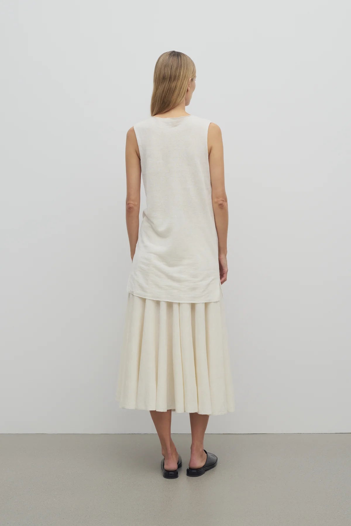 Jaliah Skirt in Cotton and Linen - White