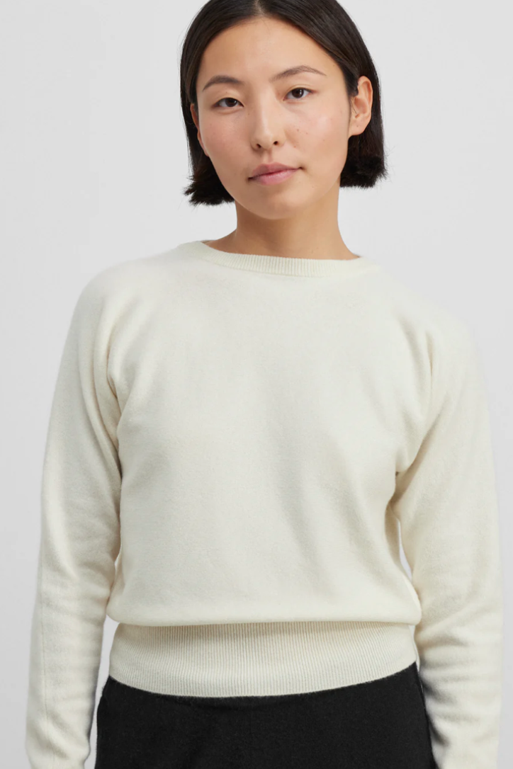 No 382 Belle Sweater in Cream