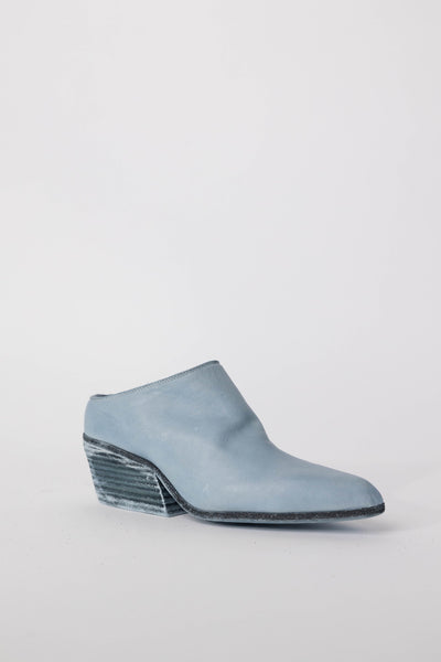 Sabot in Baby Blue