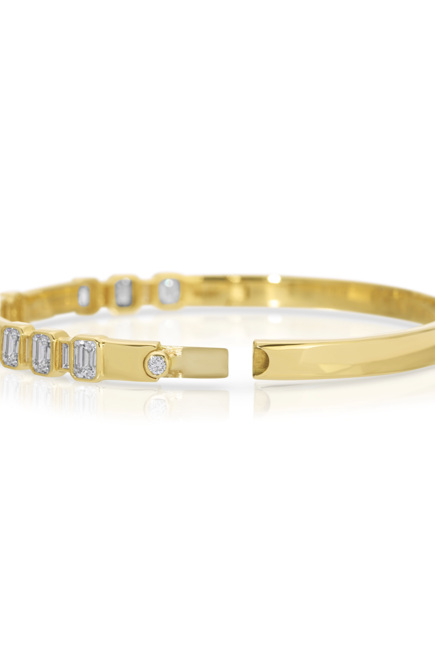 14K Yellow Gold Diamond Bangle