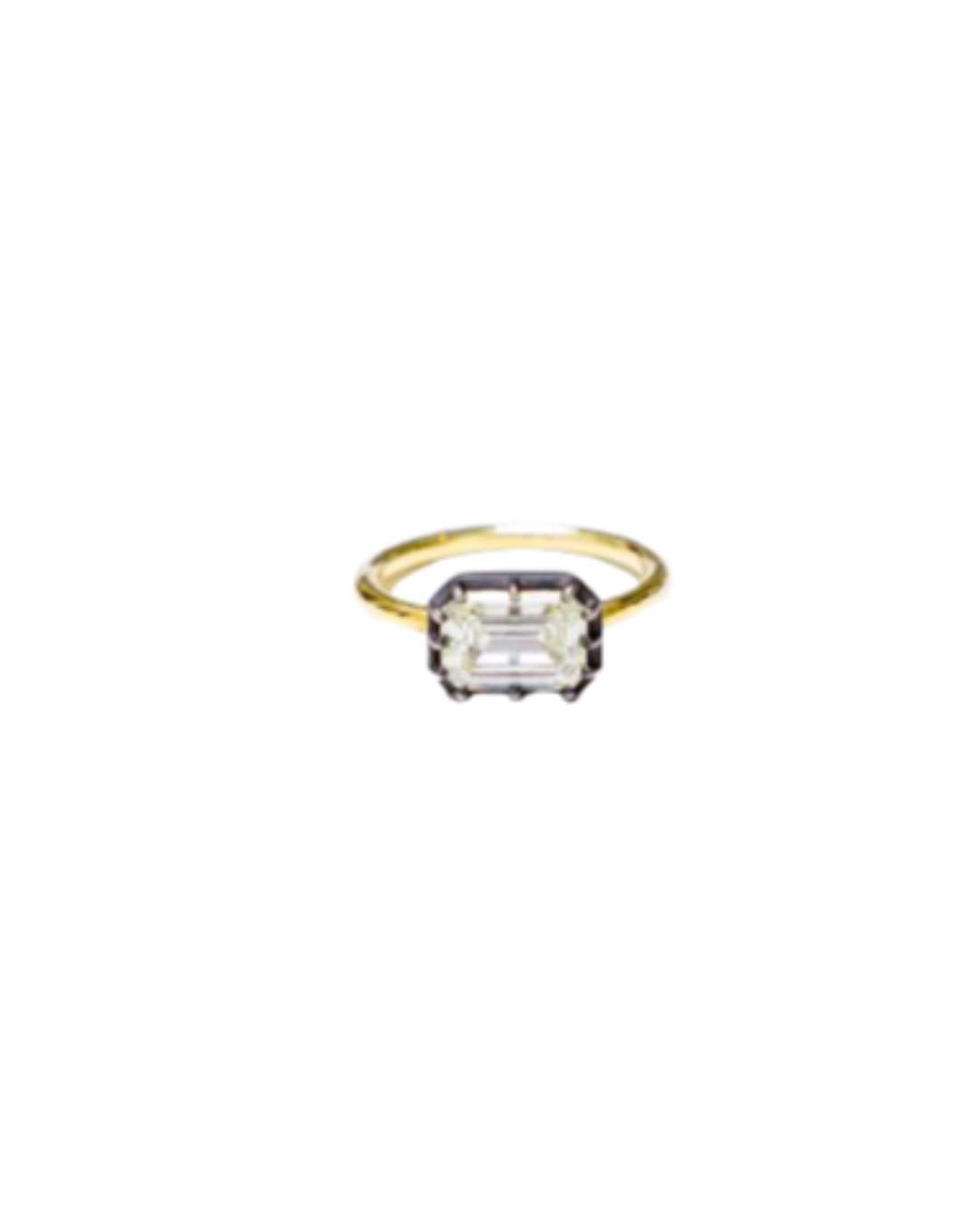 18K E/W Emerald Cut Ring