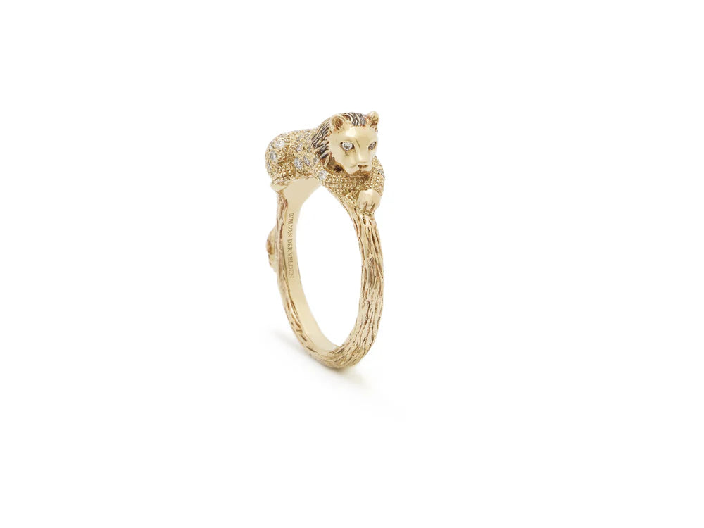 18K Yellow Gold Lion Stackable Ring Embellished With White Diamonds