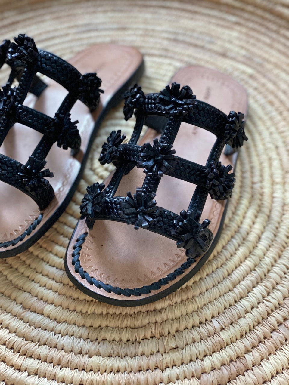 Mouassine Sandal in Black