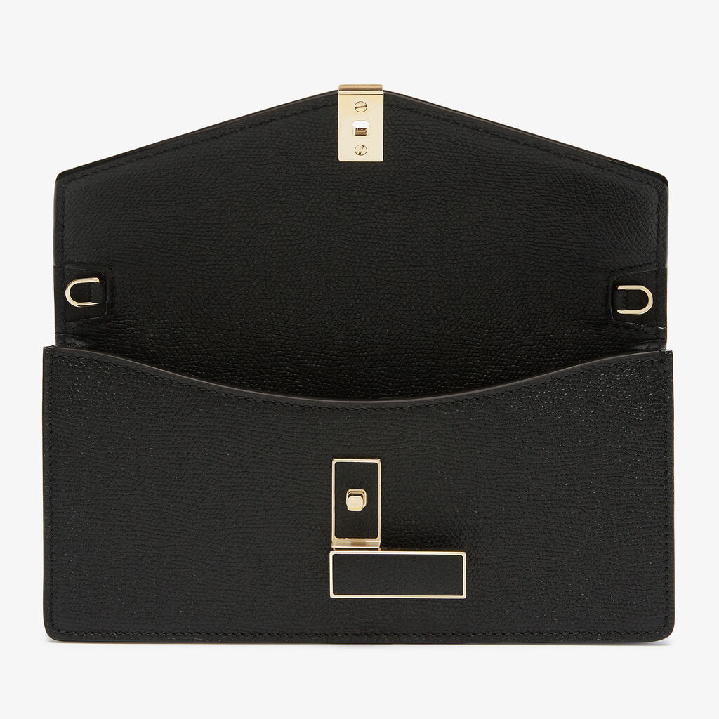 Iside Clutch with Chain - Black