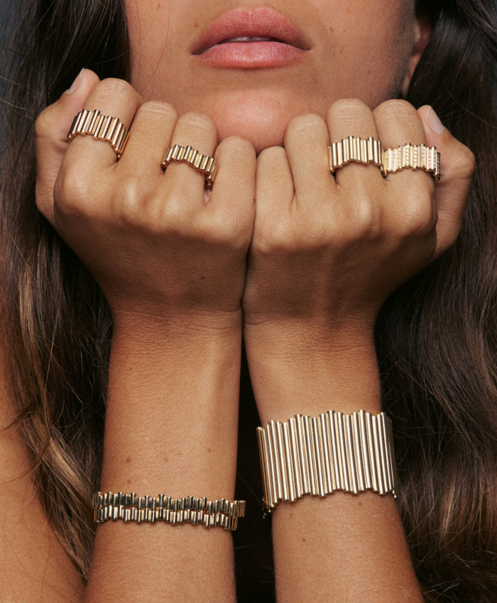 18K Yellow Gold Medium Edge Ring with Diamonds